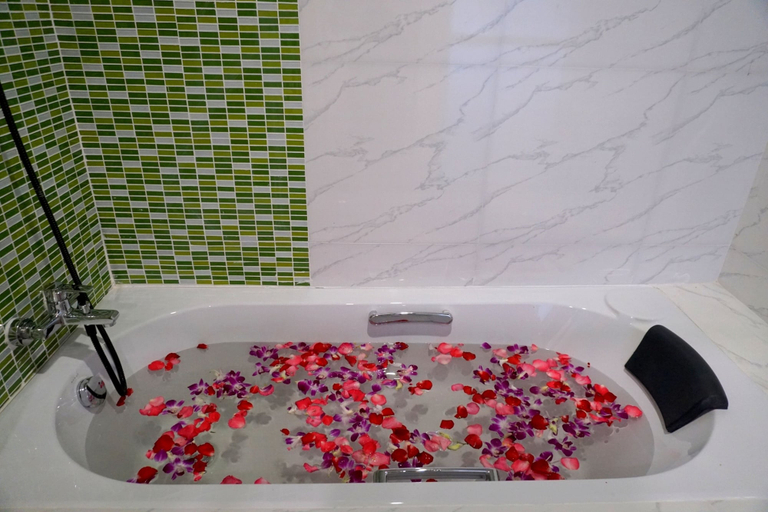 Bathroom 4, Pace Residence Pattaya, Pattaya