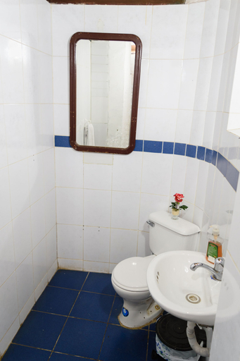 Bathroom 4, Hostería Colibrí Aeropuerto, Quito