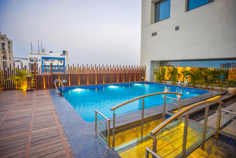 Sport & Beauty 3, Efcee Sarovar Premiere Bhavnagar, Bhavnagar