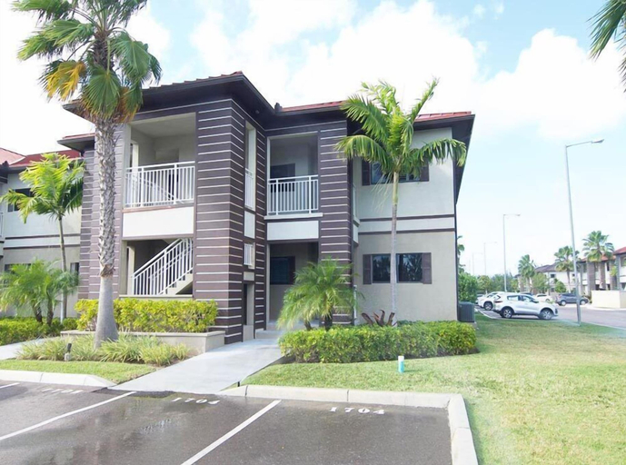 Exterior & Views, Luxury Venetian