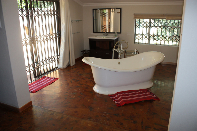Bathroom 3, The Red Barn, Ehlanzeni