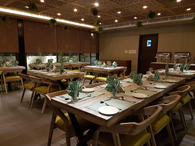 Food & Drinks 5, Hotel Sumaditya, Jaipur