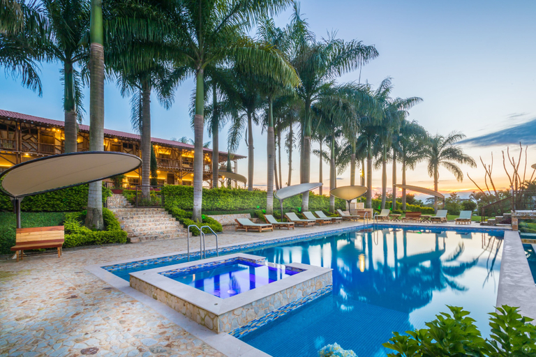 Sport & Beauty 5, Casa San Carlos Lodge, Pereira