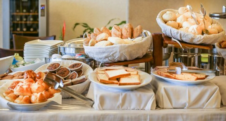 Food & Drinks 5, Nobila Airport Hotel, Cotonou