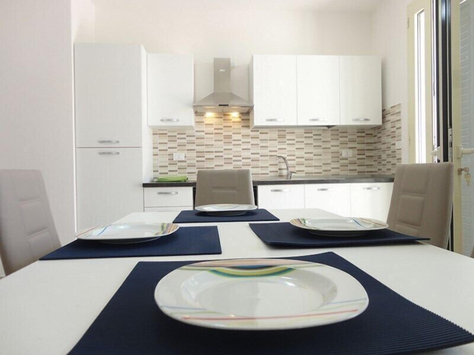 In-room dining 2, VersoSud - Acton Apartment 14, Lecce