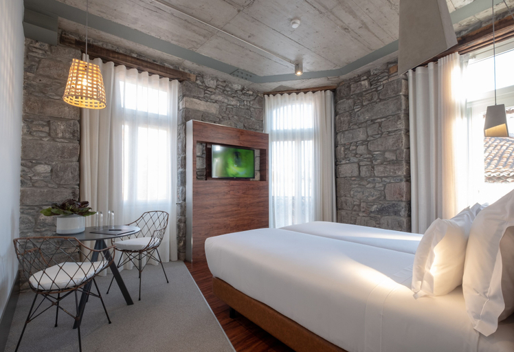 Bedroom 2, Hotel Caju, Funchal
