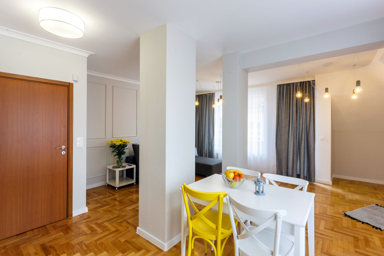 Others 5, Dunav Apartment House, Stolichna