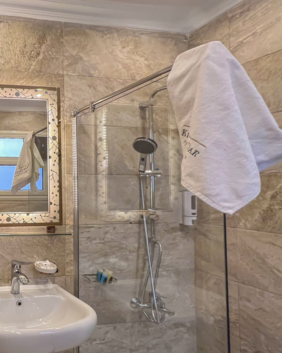 Bathroom 4, Khan Duidar Inn - Pyramids View Rooftop, Al-Ahram