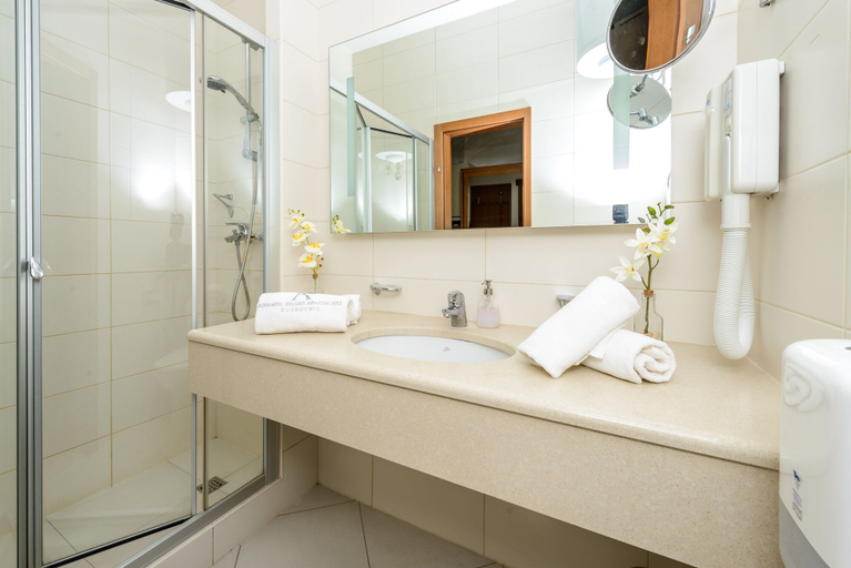 Bathroom 5, Adriatic Deluxe Apartments, Dubrovnik