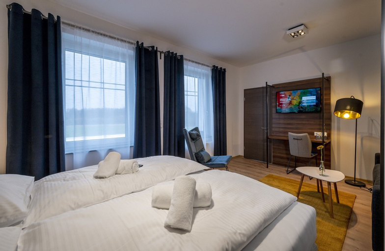 Bedroom 3, Zu Freunden, Hamm