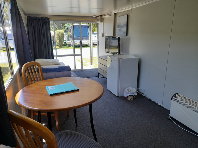 Others 4, Waikawa Bay Holiday Park, Marlborough