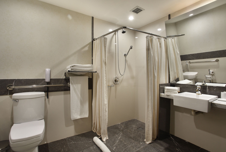 Bathroom 5, Miramar by Windsor Copacabana Hotel, Rio de Janeiro