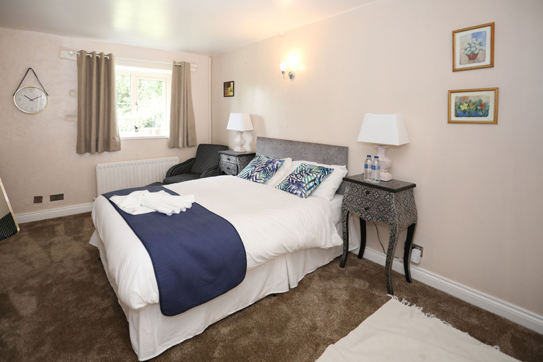 Bedroom 3, Merrymouth Inn, Oxfordshire