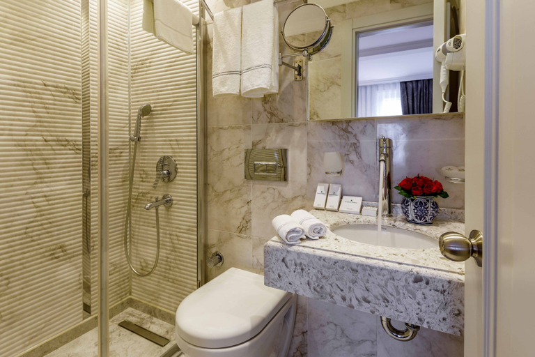 Bathroom 5, Amiral Palace Hotel Boutique Class, Fatih