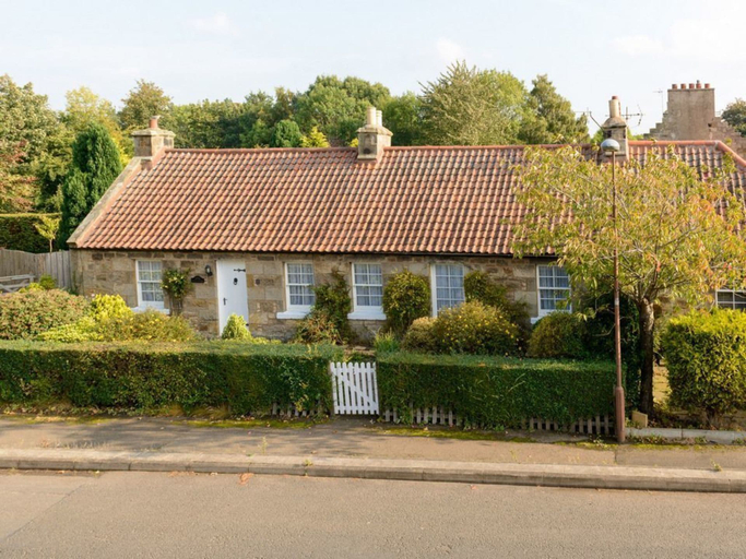 Exterior & Views 2, Swifts Cottage, East Lothian
