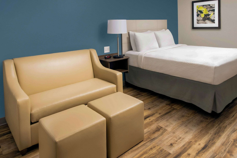 Bedroom 2, WoodSpring Suites Cherry Hill, Camden