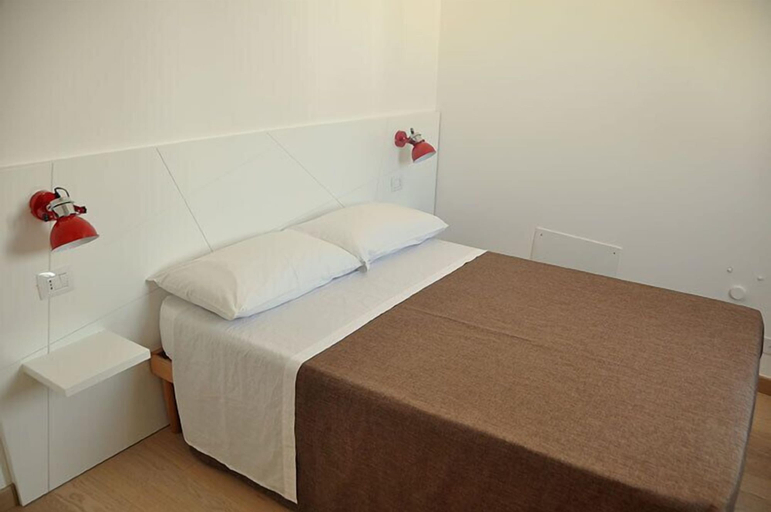 Bedroom 2, Porta Barsento B&B, Bari