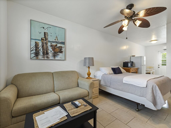 Bedroom 3, The Sportsman's Lodge & Marina, Indian River