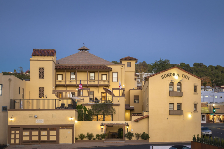 Exterior & Views 2, Historic Sonora Inn, Tuolumne