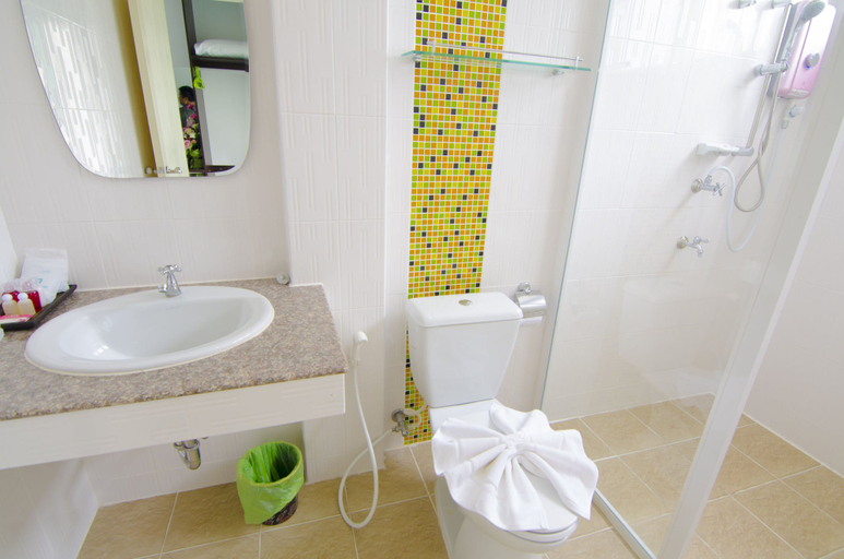 Bathroom 3, NP Hotel, Muang Buri Ram