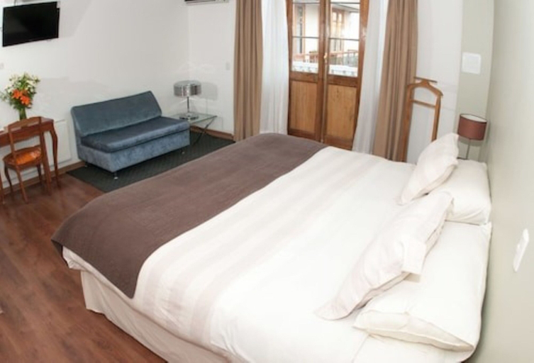 Bedroom 3, Hotel Loreto, Santiago
