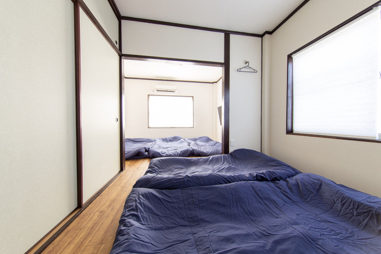 Bedroom 2, Guest House Gorilla, Osaka
