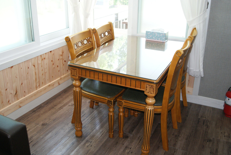 Others 4, Santa Fe Pension, Namhae