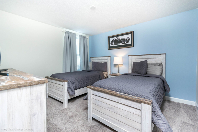 Others 4, 9 Bedroom Rental for 18 Guests, Osceola