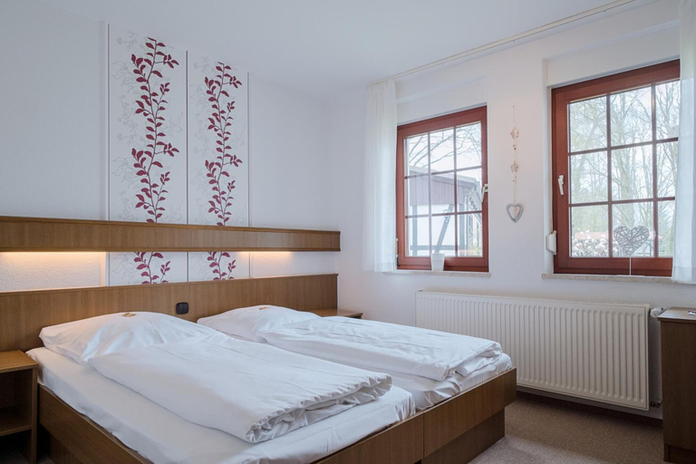 Bedroom 4, Hotel & Restaurant Lindengarten, Dahme-Spreewald