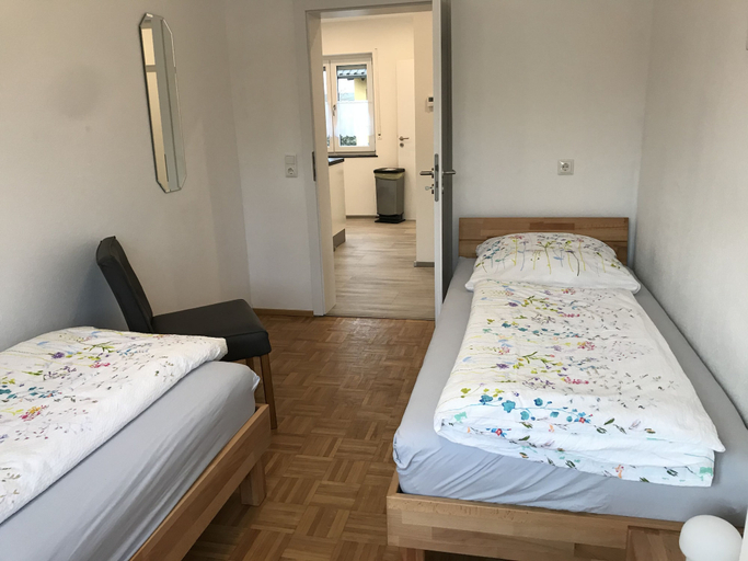 Bedroom 3, Ferienwohnungen Scheuring, Kitzingen