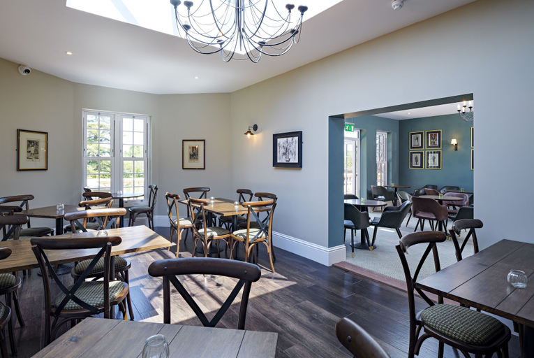 Food & Drinks 5, The Riverside, Wiltshire
