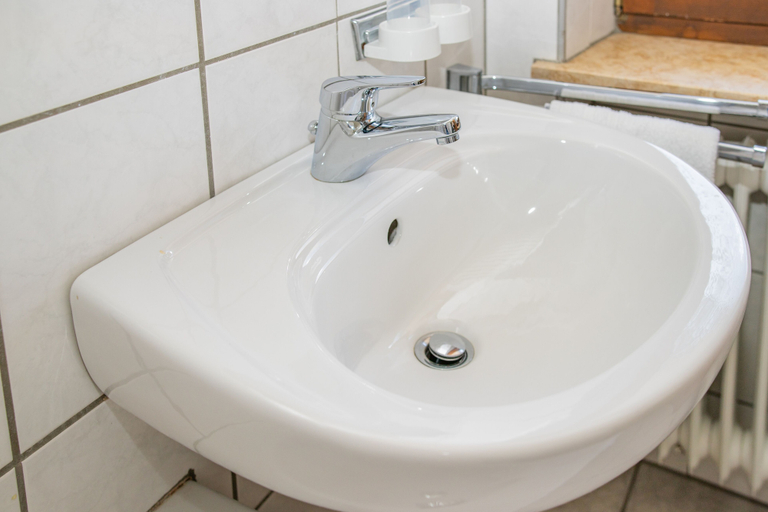 Bathroom 3, Alpenhotel Gastager, Traunstein