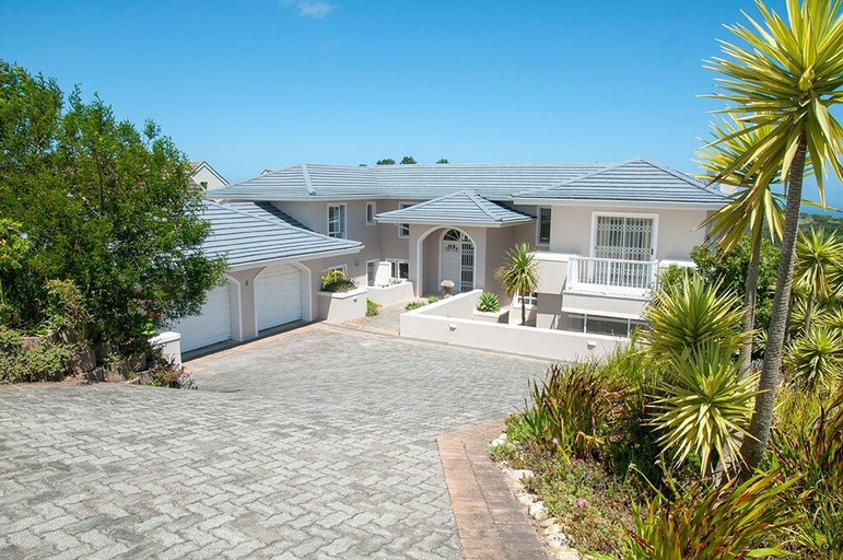 Exterior & Views, 8 Sheerline, Eden