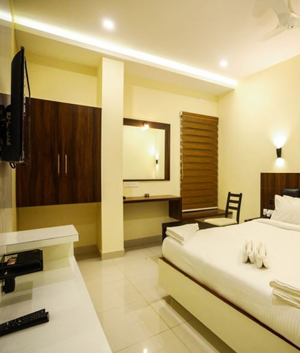 Bedroom 4, CLIFF EMBASSY BANQUET AND SUITES, Shimoga