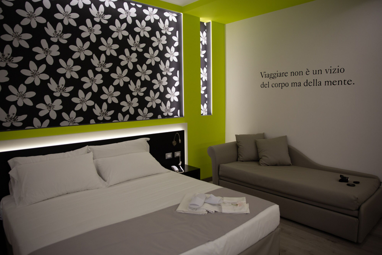 Bedroom 2, Holygold Suite, Barletta-Andria-Trani