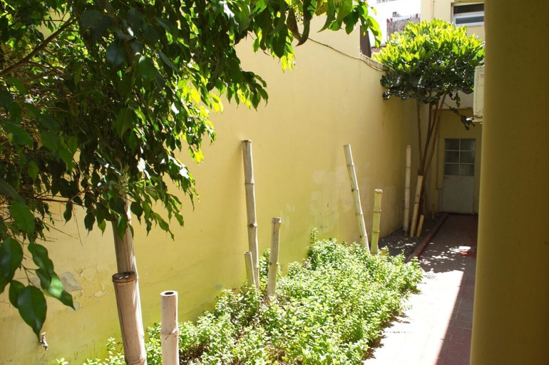 Others 4, Hotel Rutas, Capital