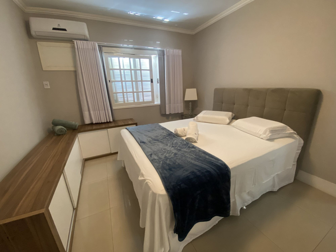 Bedroom 2, FIKA Residence, Dois Irmãos
