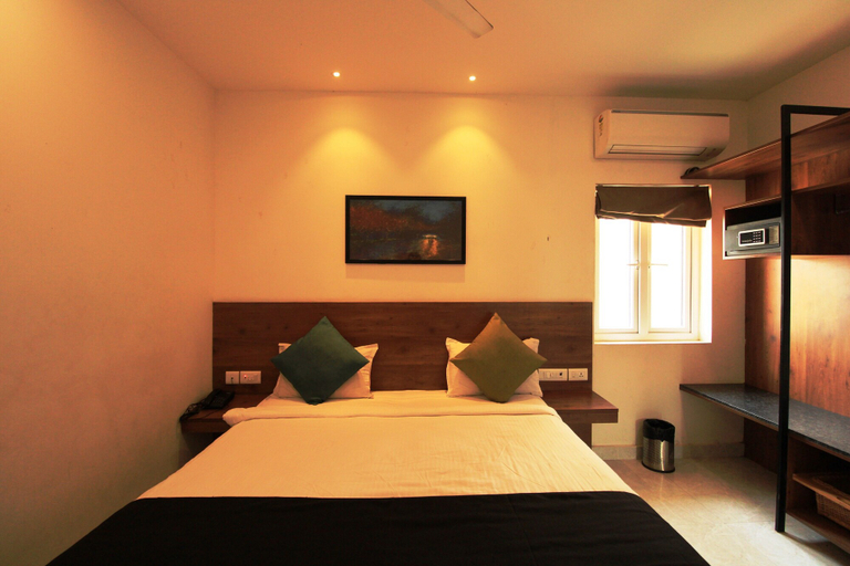 Bedroom 3, Arunaa Inn Airport Hotel, Chennai, Kancheepuram