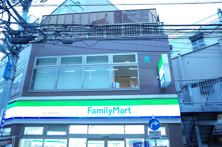 Exterior & Views, bnb+ Shinjuku Castle - Hostel, Shinjuku