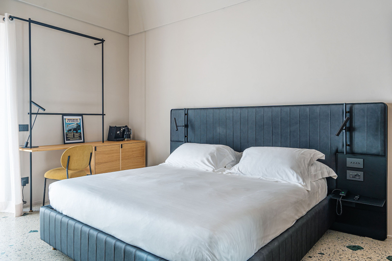 Bedroom 3, Laqua Countryside, Napoli