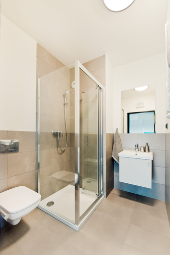 Bathroom 3, YOUNIQ Gdansk - Campus Accommodation, Gdańsk City