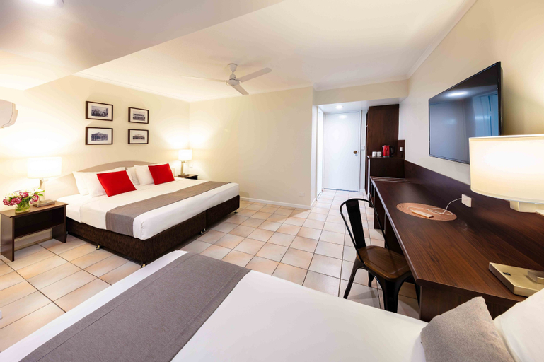 Bedroom 3, Hides Hotel Cairns, Cairns