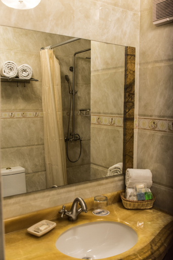 Bathroom 4, Apart Hotel El Doral, Lima