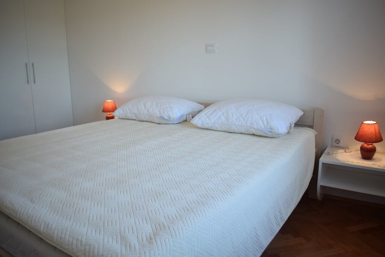 Bedroom 2, Apartment Mary, Malinska-Dubašnica