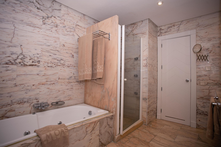 Bathroom 5, Palm Oasis Maspalomas, Las Palmas