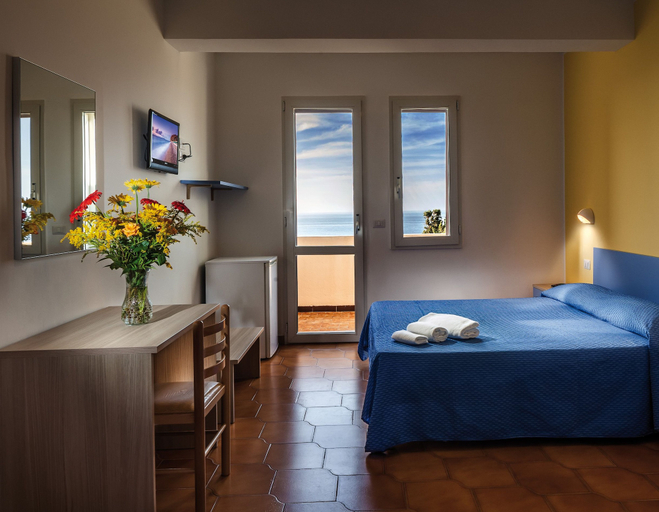 Bedroom 3, Villaggio Baia Calavà Hotel e Residence, Messina