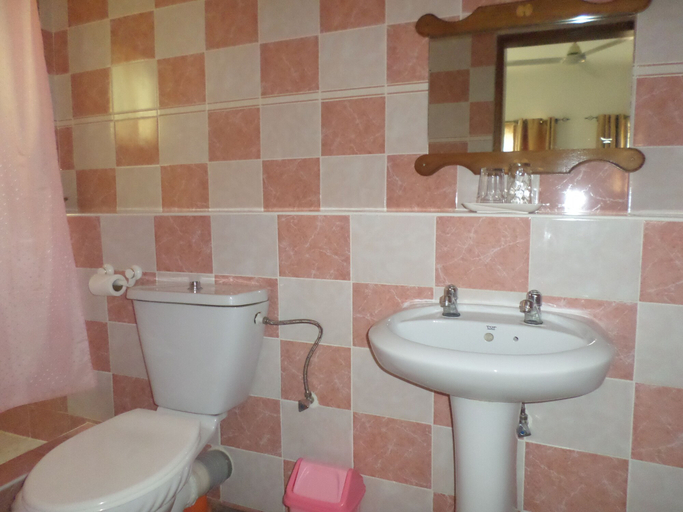 Bathroom 5, Villa Bananier Guest House