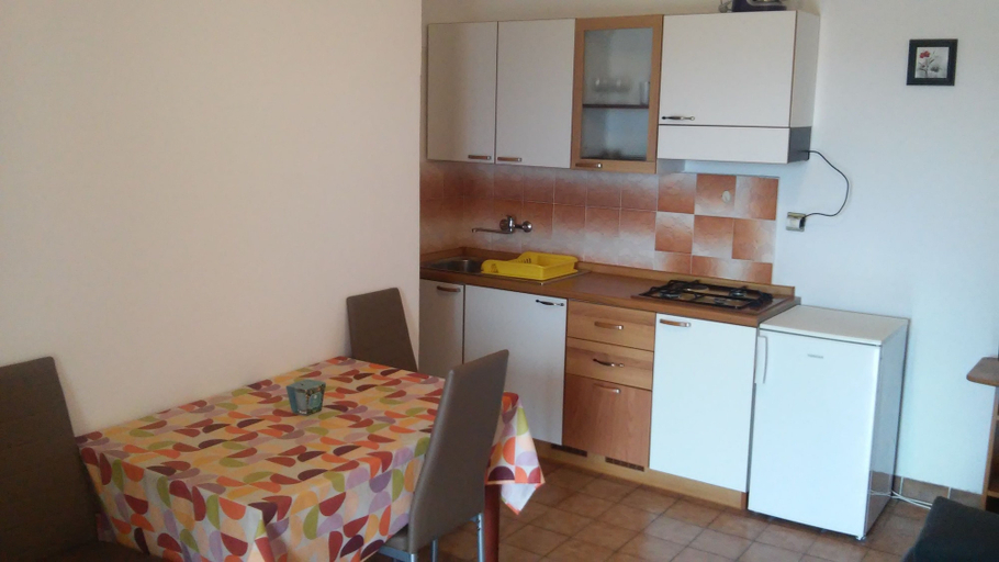Others 5, Apartments Mak, Pag