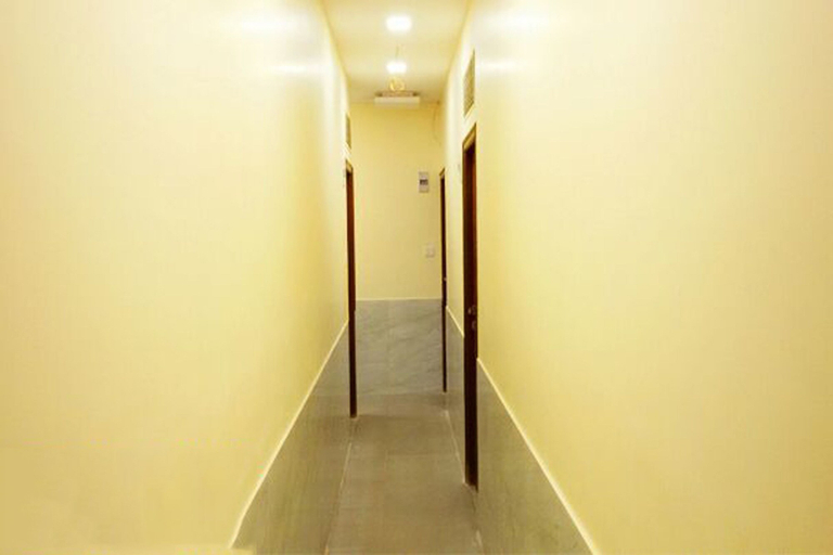 Others 5, Hotel Terminus Square, Mumbai Suburban