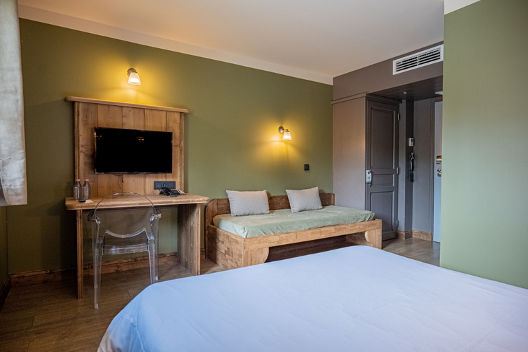 Bedroom 3, La Maison Rouge, Savoie